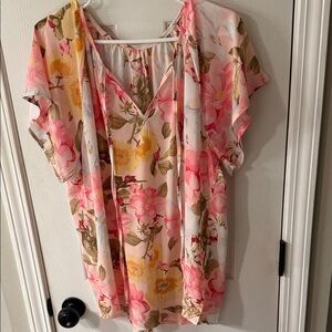 Women’s Pink Floral Lightweight Tunic Top